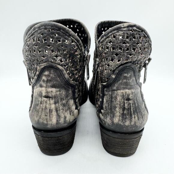 Circle G by Corral Women's Laser Cut Out Zip Ankle Short Booties Black Size 10 - Picture 7 of 12